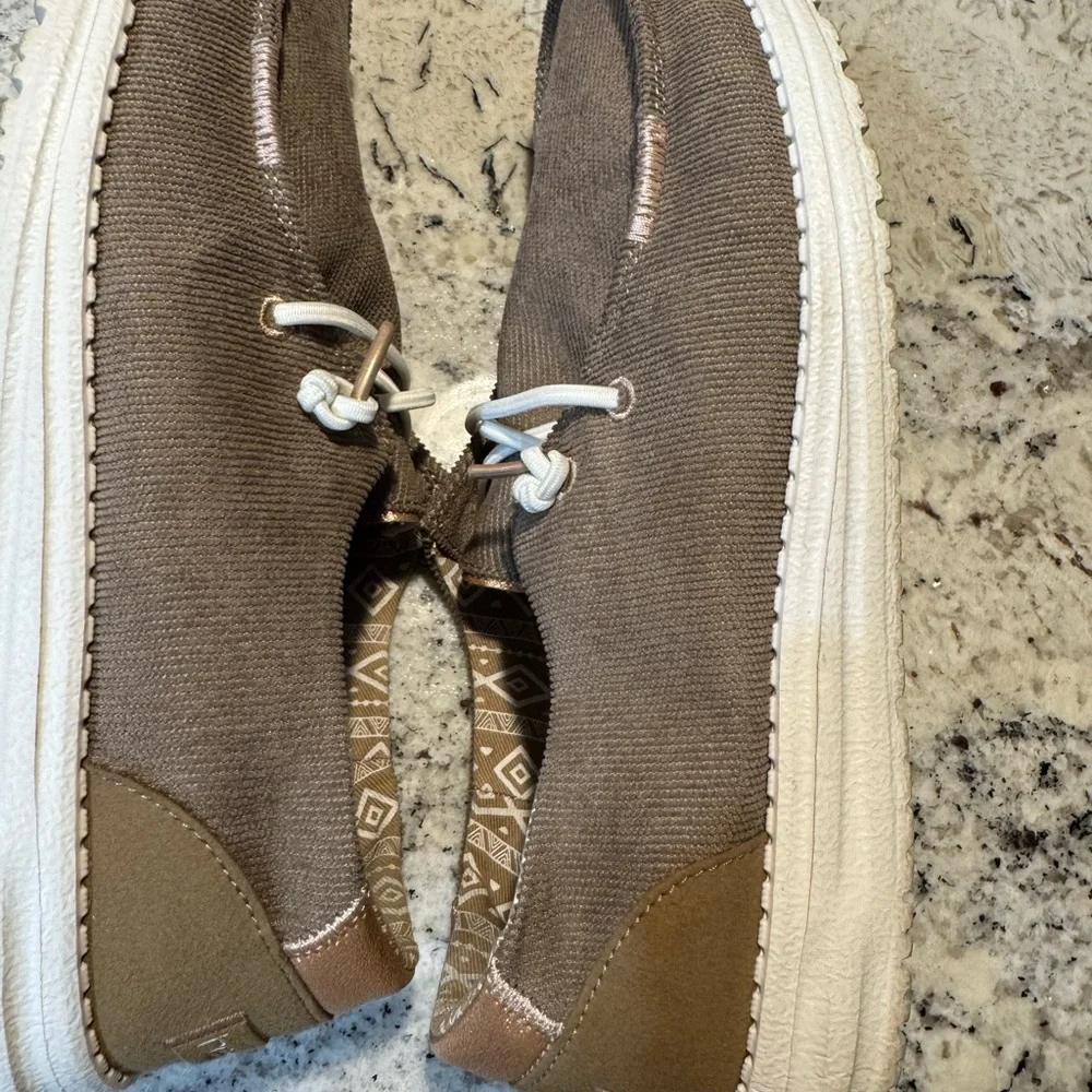 Women’s Hey Dude Wendy Cordwood Shoes Sz. 8 - Picture 7 of 7